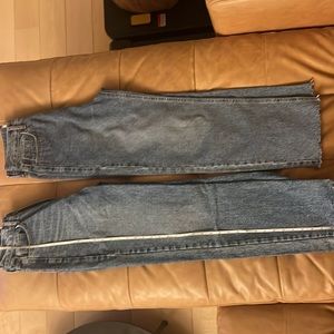 2 pieces Oak and Fort jeans, high rise, strait legs, size xs